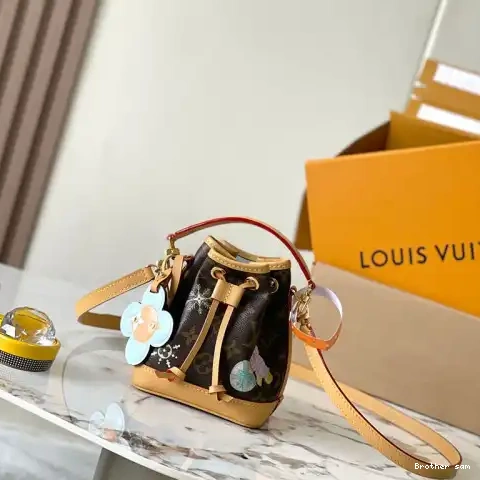 2411YA0260 LV Bags 0803